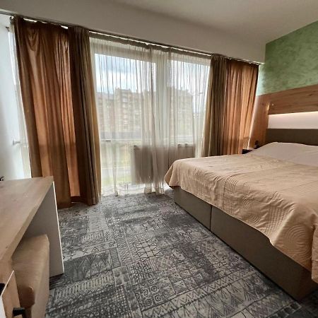 Hotel Brkic Sarajevo Airport - Free Parking Екстер'єр фото