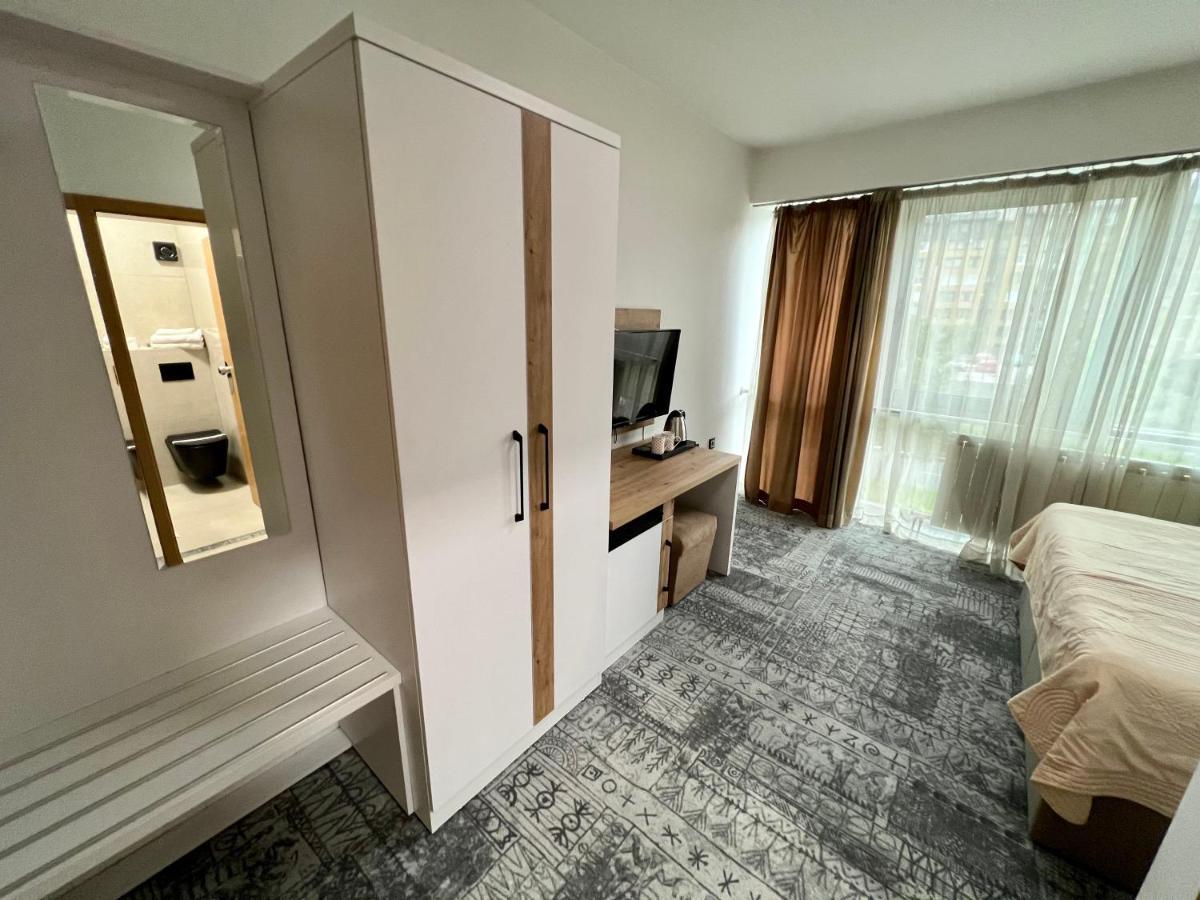 Hotel Brkic Sarajevo Airport - Free Parking Екстер'єр фото