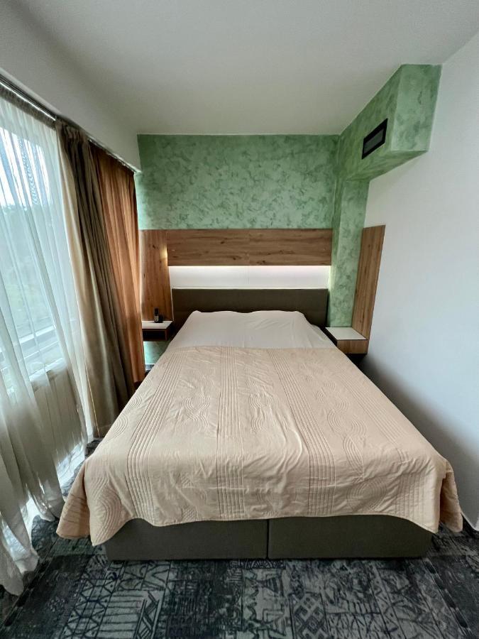 Hotel Brkic Sarajevo Airport - Free Parking Екстер'єр фото