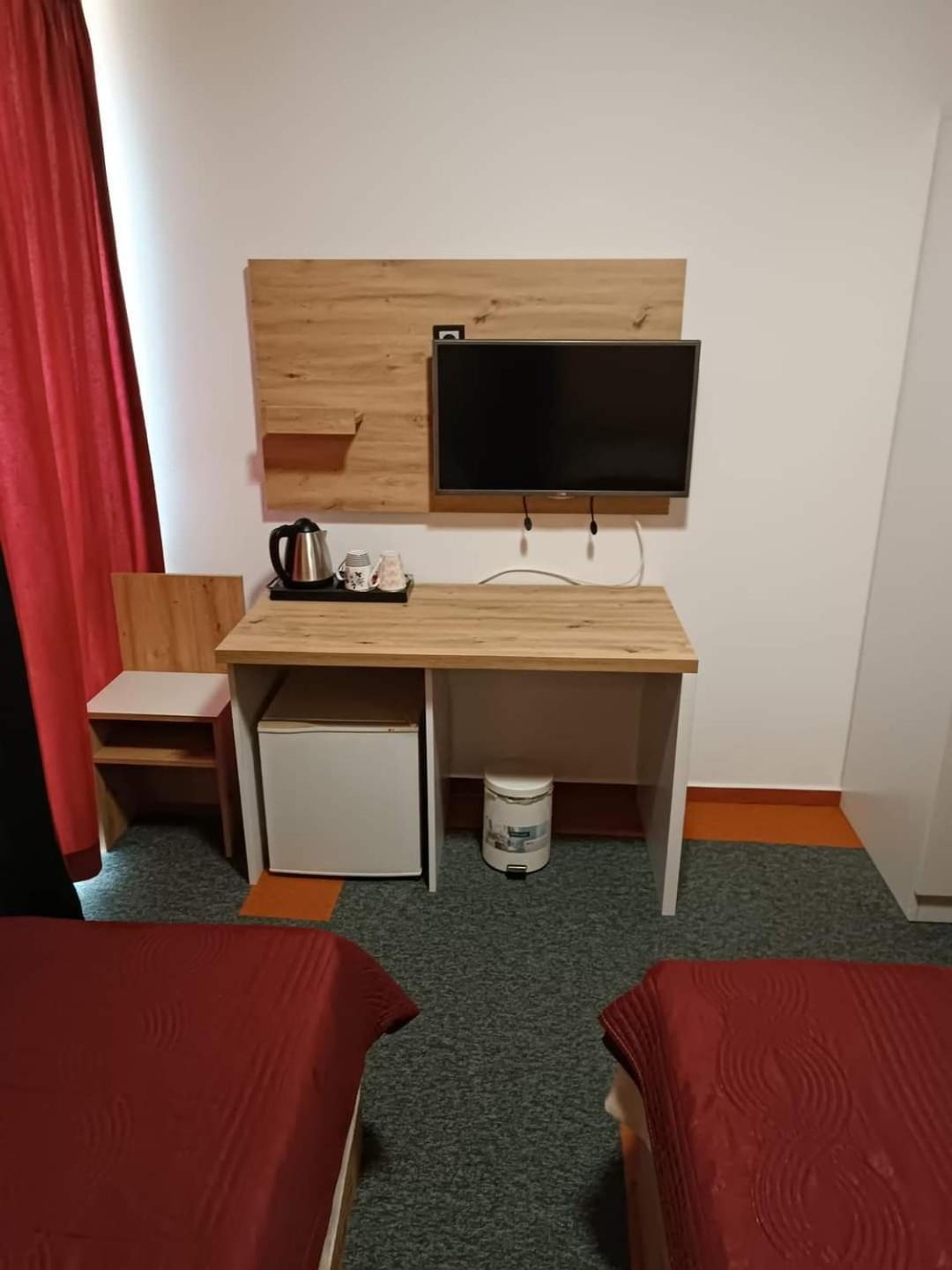Hotel Brkic Sarajevo Airport - Free Parking Екстер'єр фото