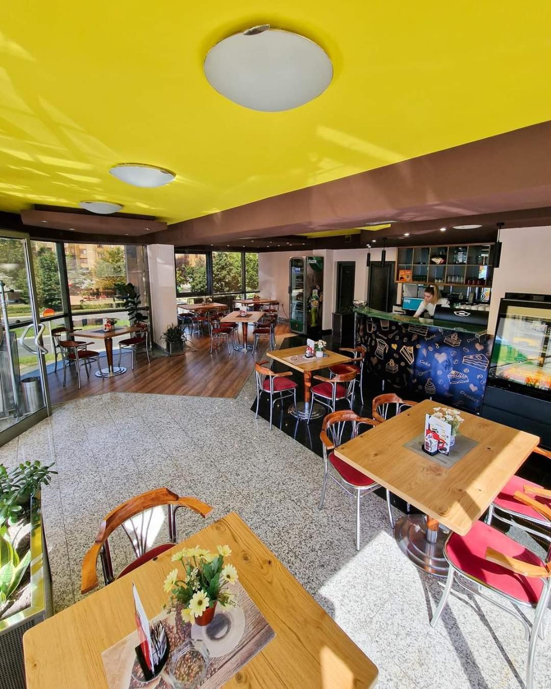 Hotel Brkic Sarajevo Airport - Free Parking Екстер'єр фото